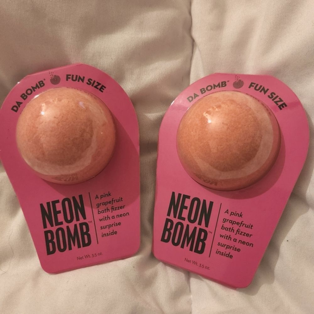 X2- NWT Neon Bomb Bathbombs
